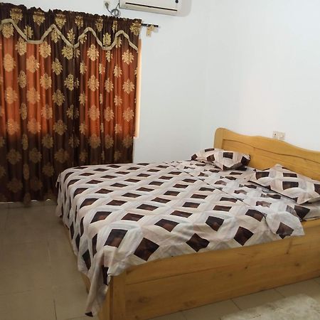 Апартаменты Hebertogo Casablanca Ломе Экстерьер фото