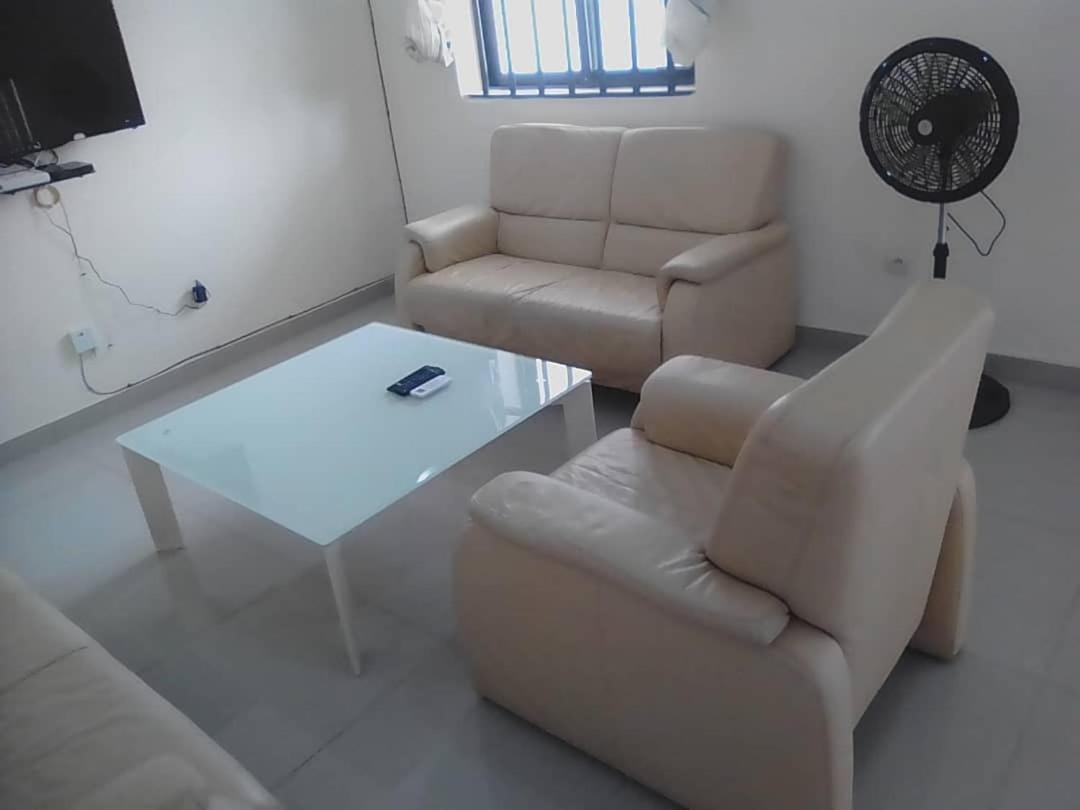 Апартаменты Hebertogo Casablanca Ломе Экстерьер фото