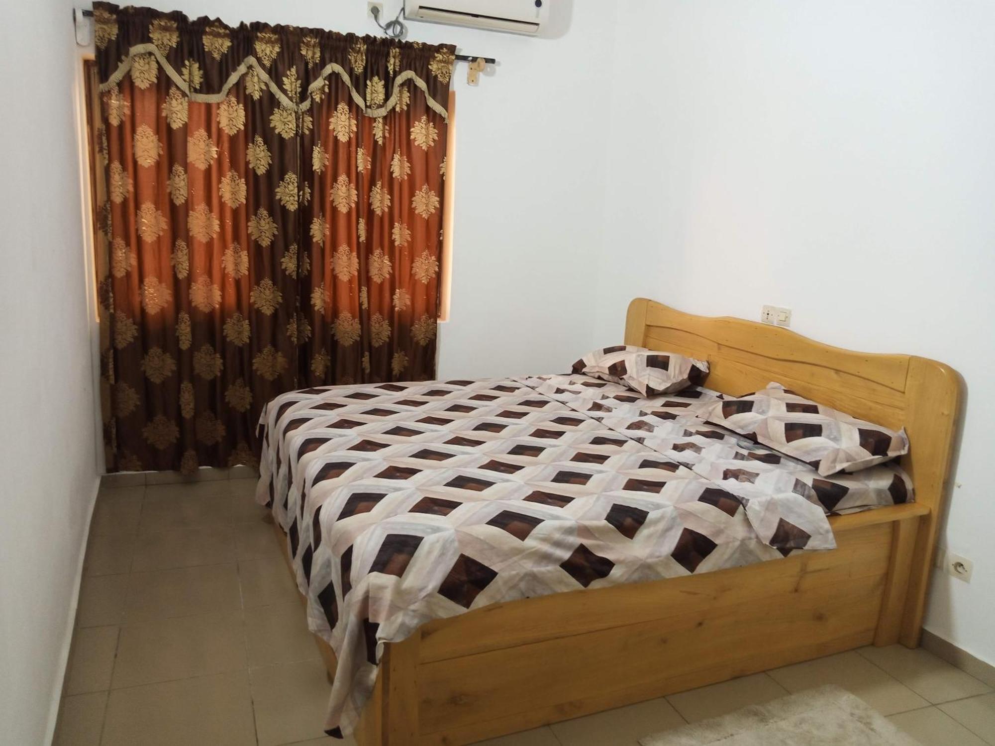 Апартаменты Hebertogo Casablanca Ломе Экстерьер фото